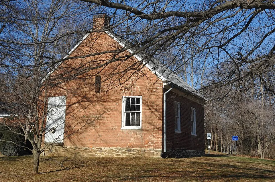 Oakdale School, built in 1815 as a Quaker school, in the Goose Creek Historic District